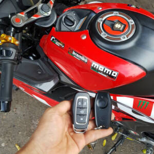 lam-chia-khoa-thong-minh-smartkey-xe-suzuki-gsx-r150-s150