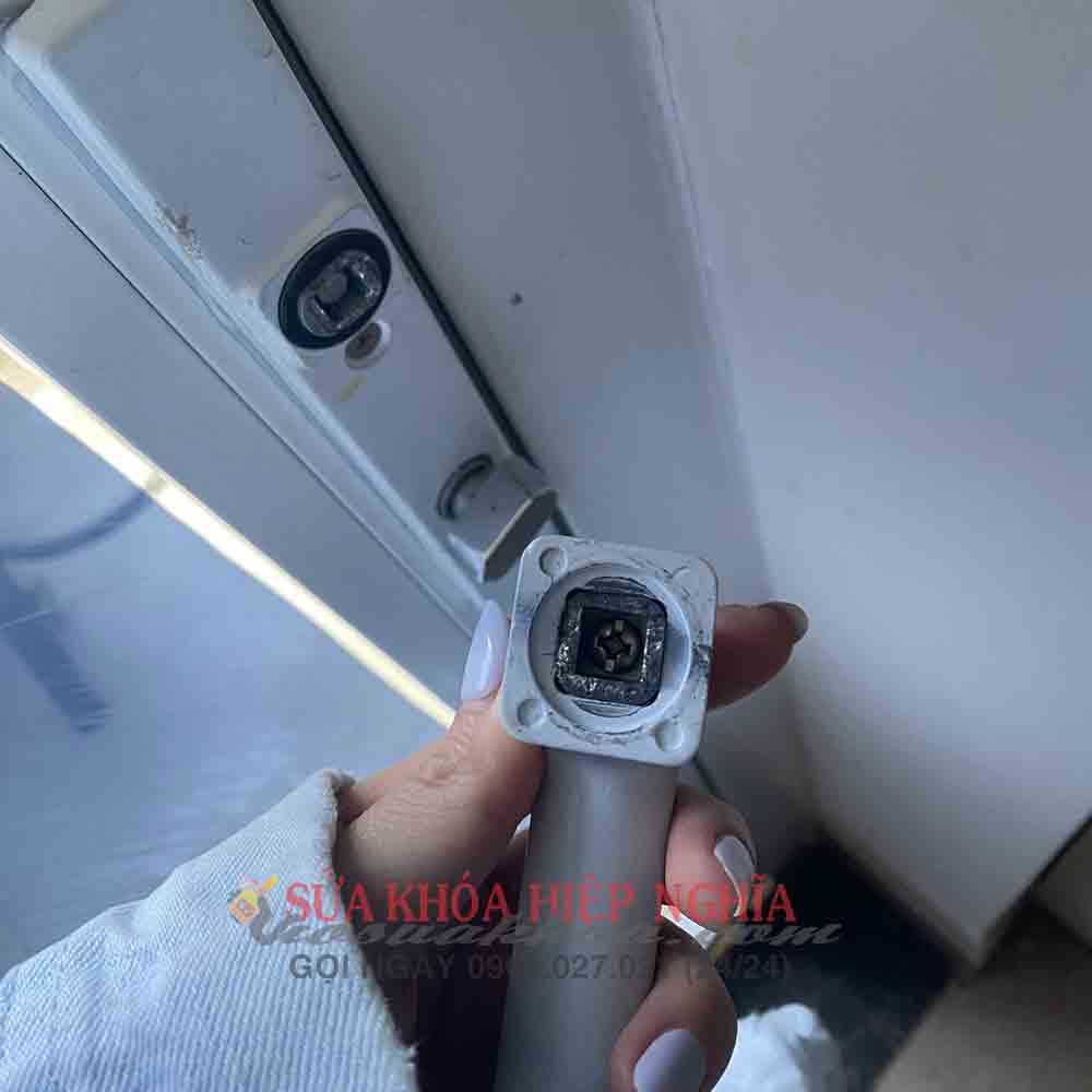 Dịch vụ sửa khóa Kinlong nhà tắm bị gãy Báo giá mở khóa Kin Long