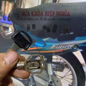 lam-chia-khoa-xe-wave-ca-map-chia-ngan