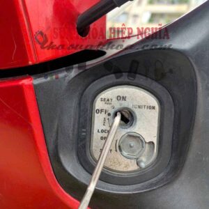 tho-mo-cop-xe-may-tai-nha-gia-re