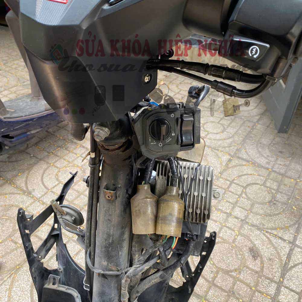 Thợ sửa khóa smartkey tại nhà Sửa khóa smartkey TPHCM